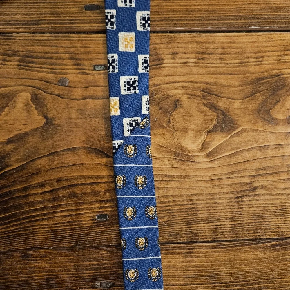 Tommy Hilfiger Silk Tie Bundle (2) Blue Geometric‎ & Black Floral Dot Pattern